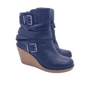 BCBGeneration Finland Black Leather Wedge Heel Buckle Ankle Boots Women's Size 6